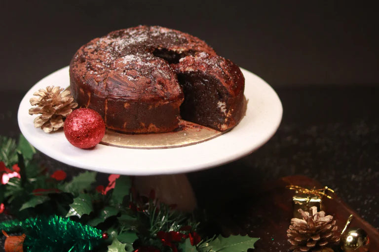 Round Shaped Chocolate Plum Cake - 400gms